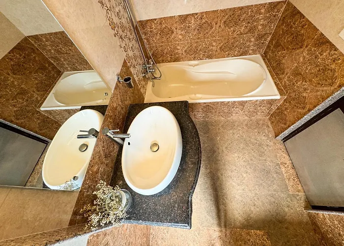 Abi International מלון